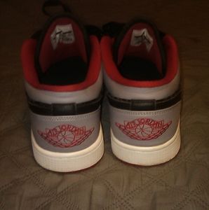 Jordon 1s low
